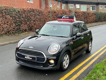 Used MINI Hatch 2017 for sale - 77029532: Photo