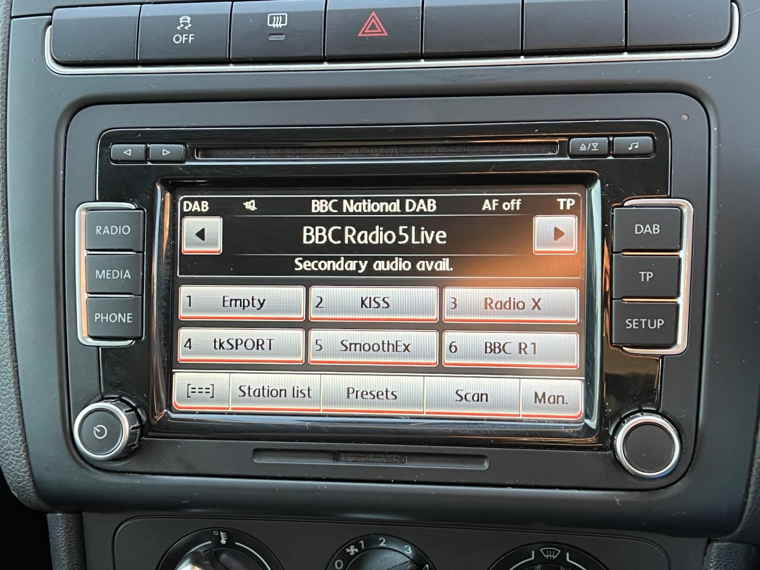 Used Volkswagen Polo 2014 for sale - 76855813: Photo 11