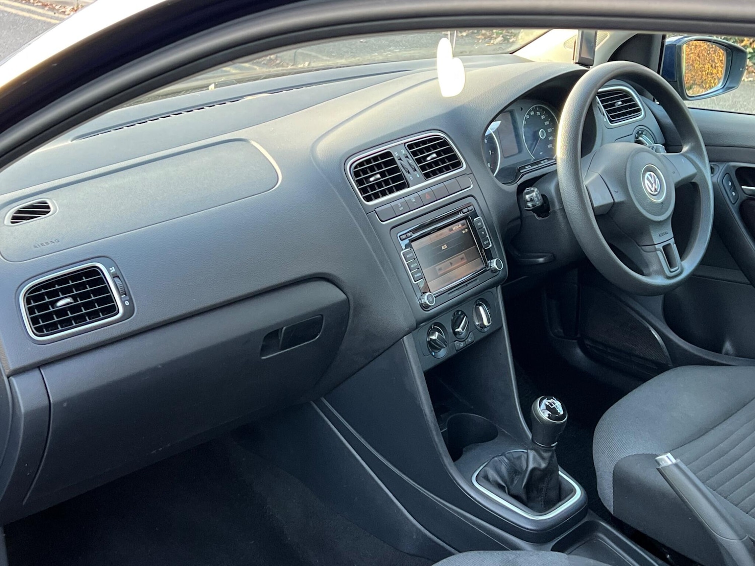 Used Volkswagen Polo 2014 for sale - 76855813: Photo 9