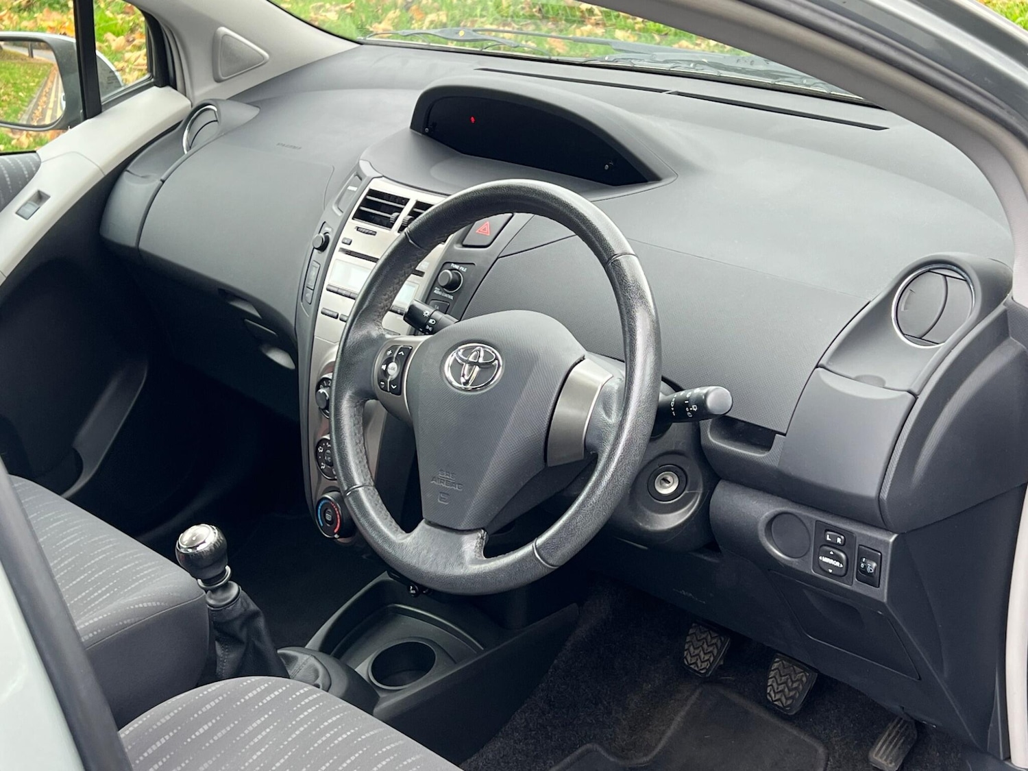 Used Toyota Yaris 2009 for sale - 76989954: Photo 7