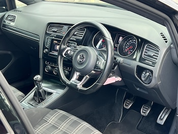Used Volkswagen Golf 2014 for sale - 78958974: Photo