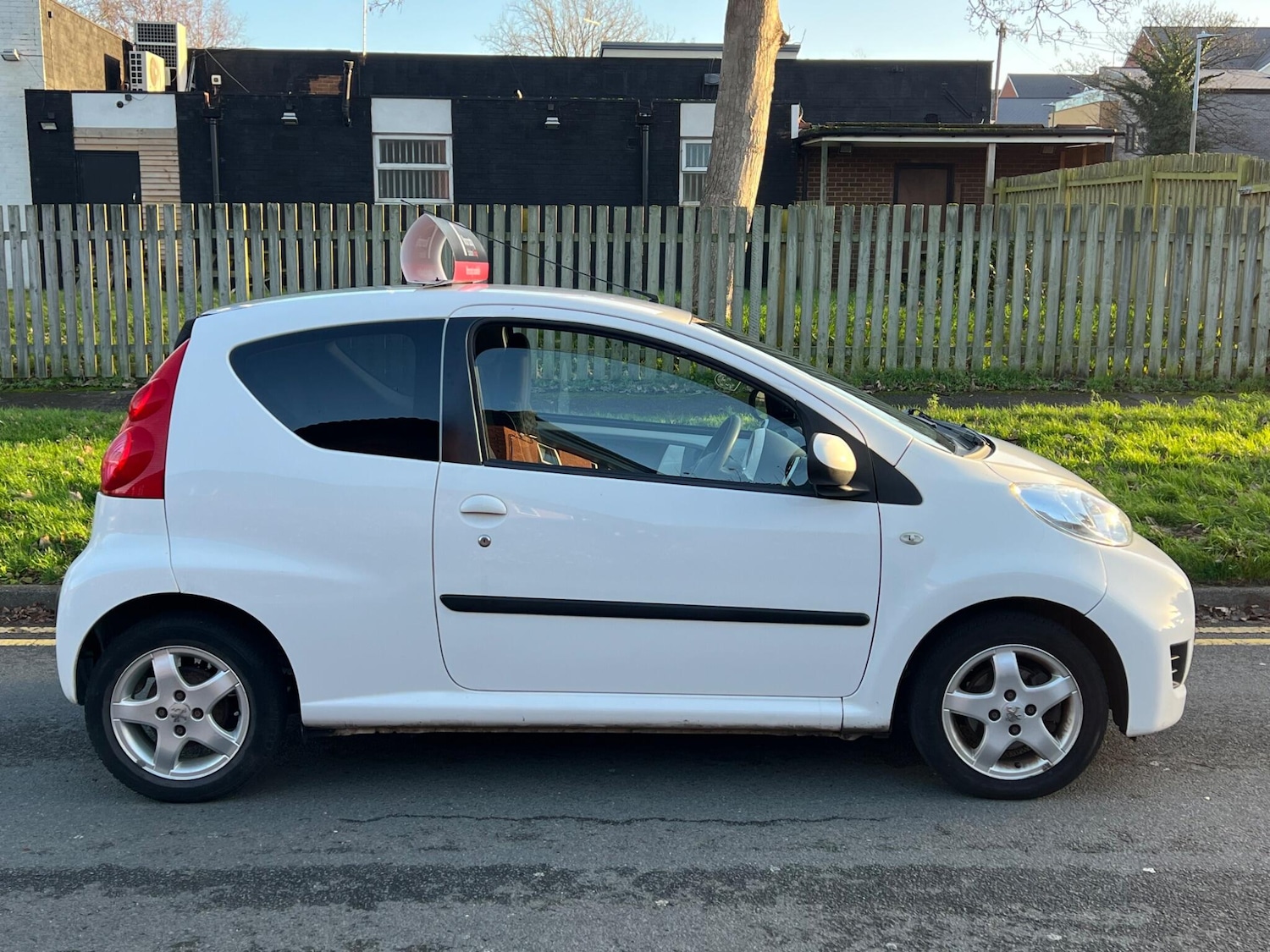 Used Peugeot 107 2011 for sale - 76899291: Photo 7