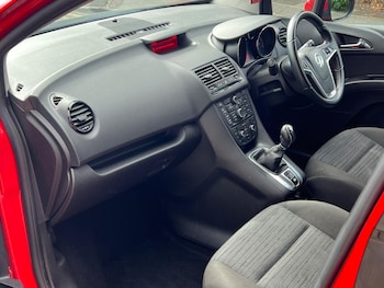 Used Vauxhall Meriva 2015 for sale - 79116936: Photo