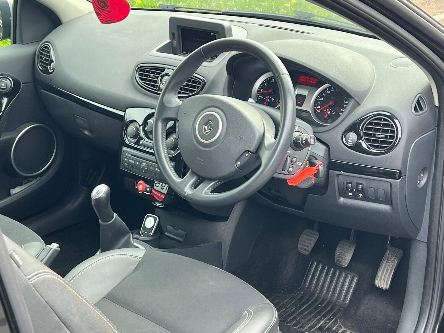 Used Renault Clio for sale - 78214176: Photo 8