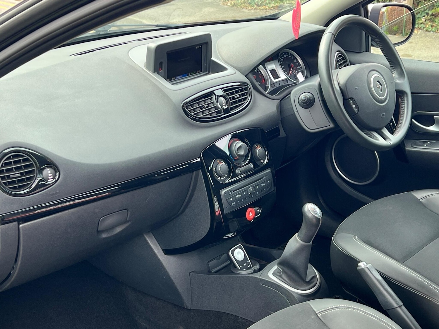 Used Renault Clio for sale - 78214176: Photo 9