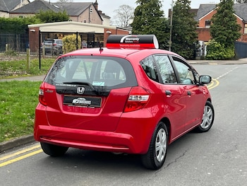 Used Honda Jazz 2014 for sale - 77637602: Photo