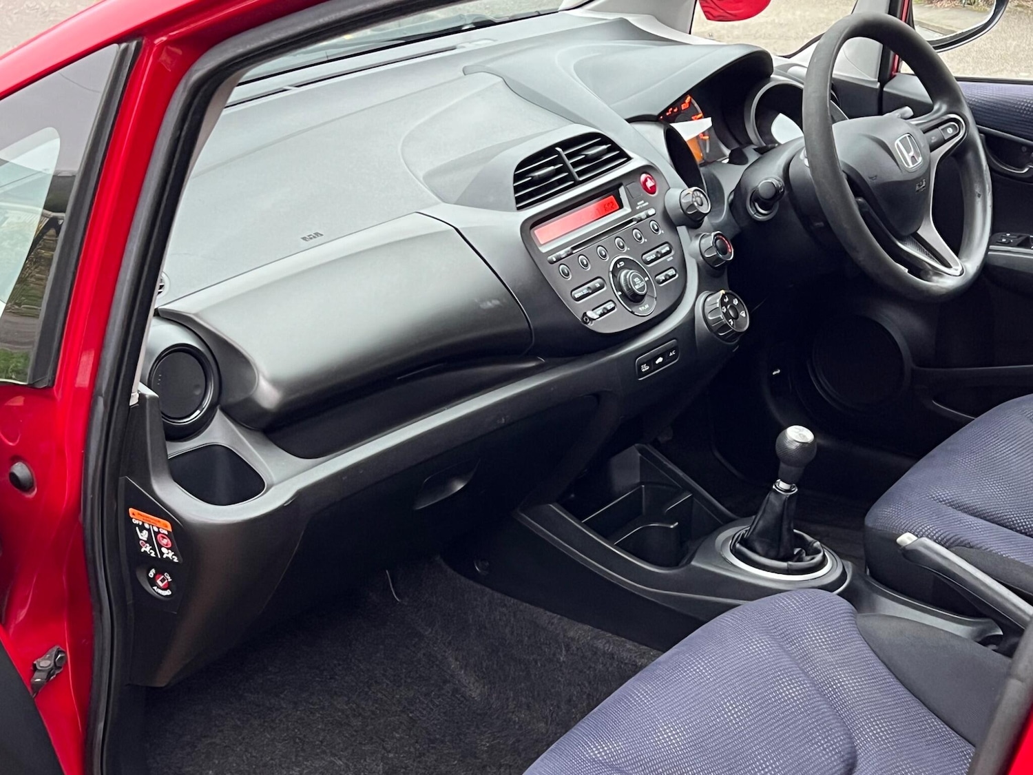 Used Honda Jazz 2014 for sale - 77637602: Photo 9