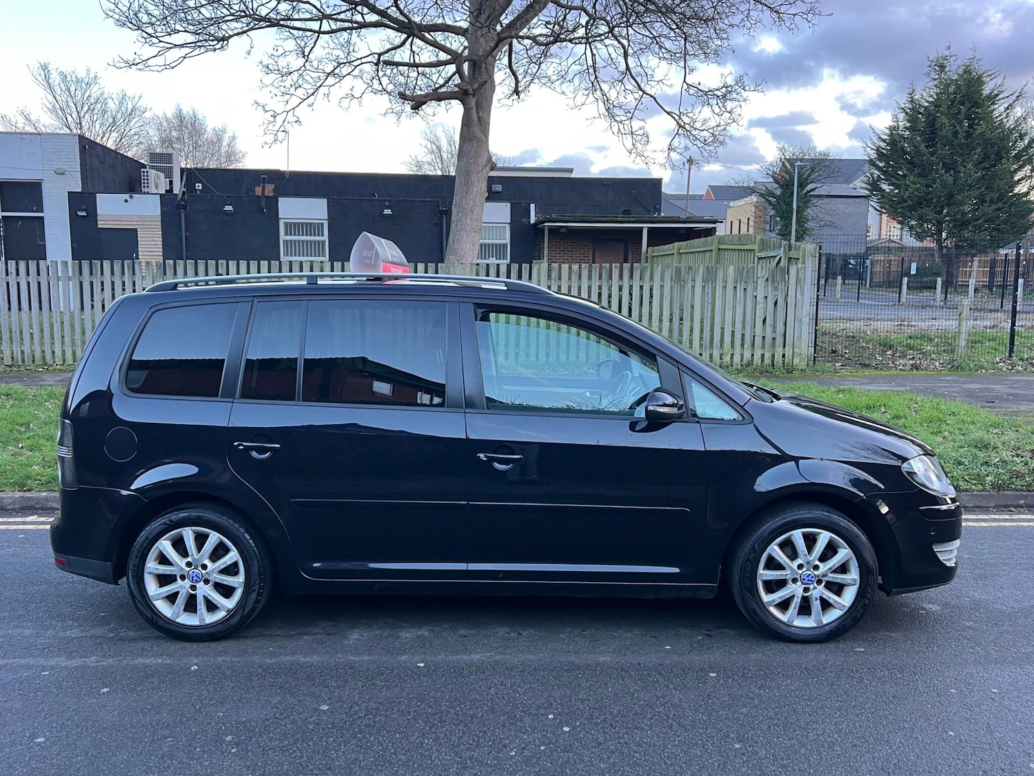 Used Volkswagen Touran 2010 for sale - 77131254: Photo 7