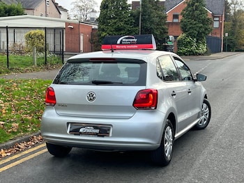 Used Volkswagen Polo 2010 for sale - 76522239: Photo