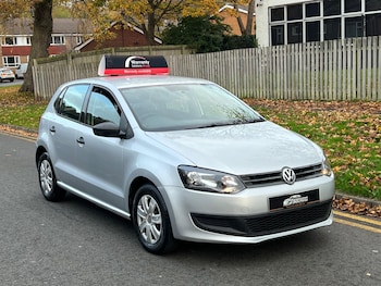 Used Volkswagen Polo 2010 for sale - 76522239: Photo