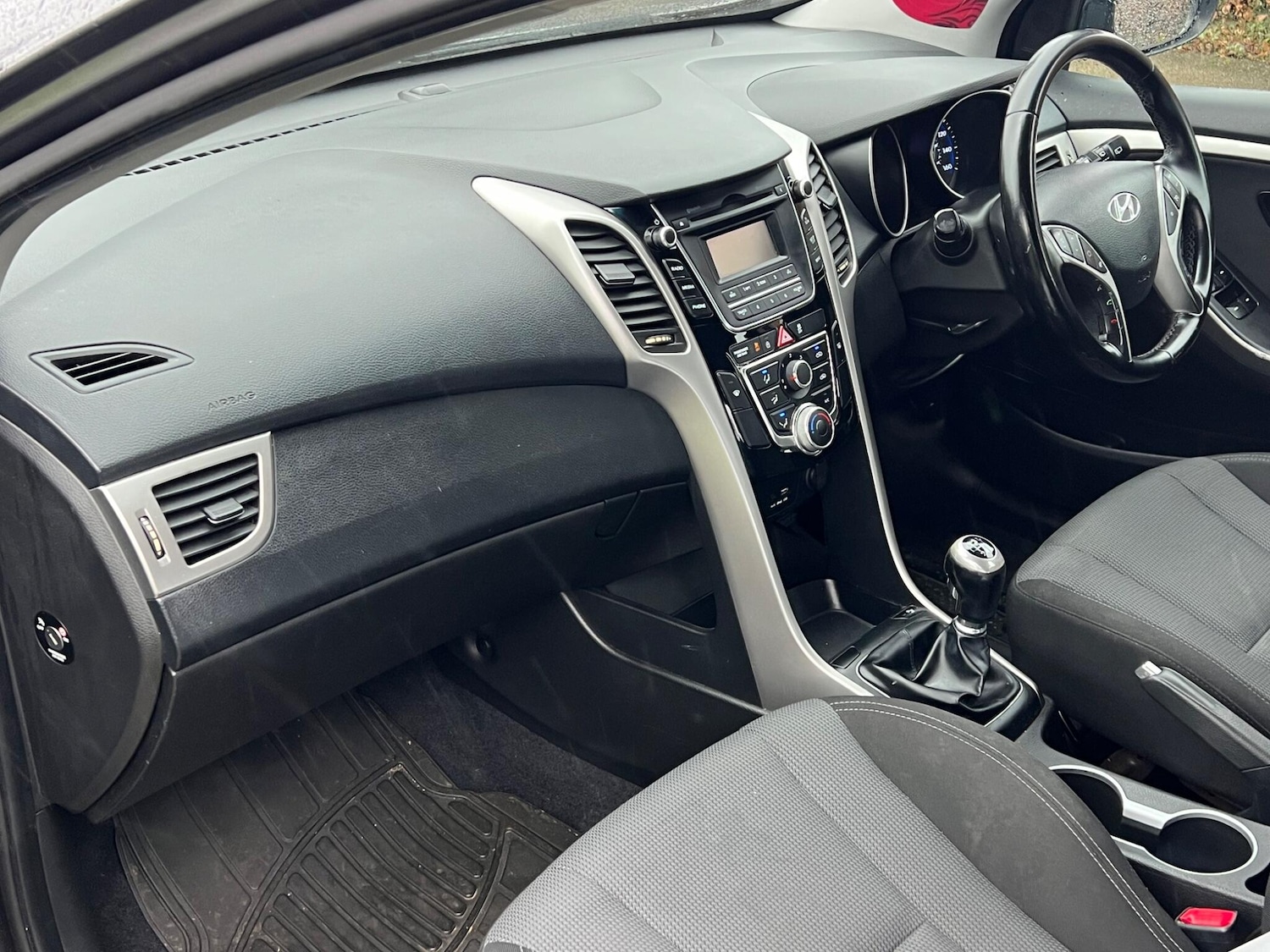 Used Hyundai i30 2015 for sale - 77191817: Photo 9