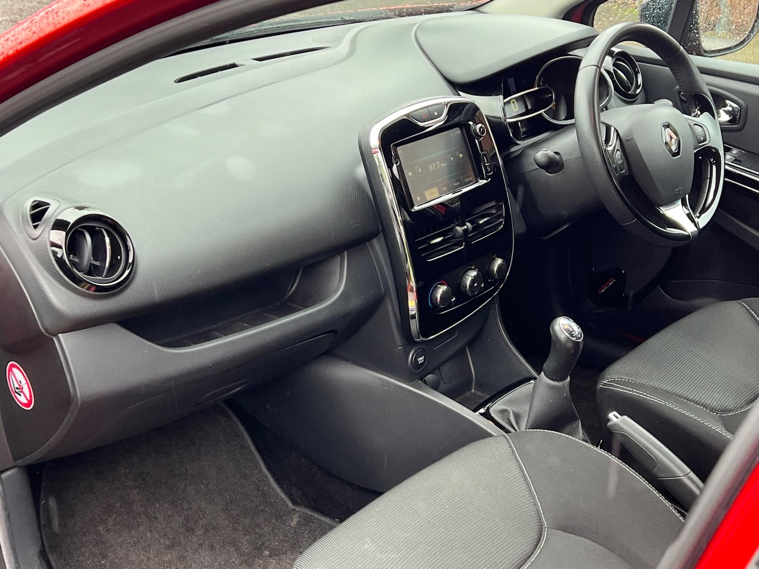 Used Renault Clio 2014 for sale - 77400805: Photo 9