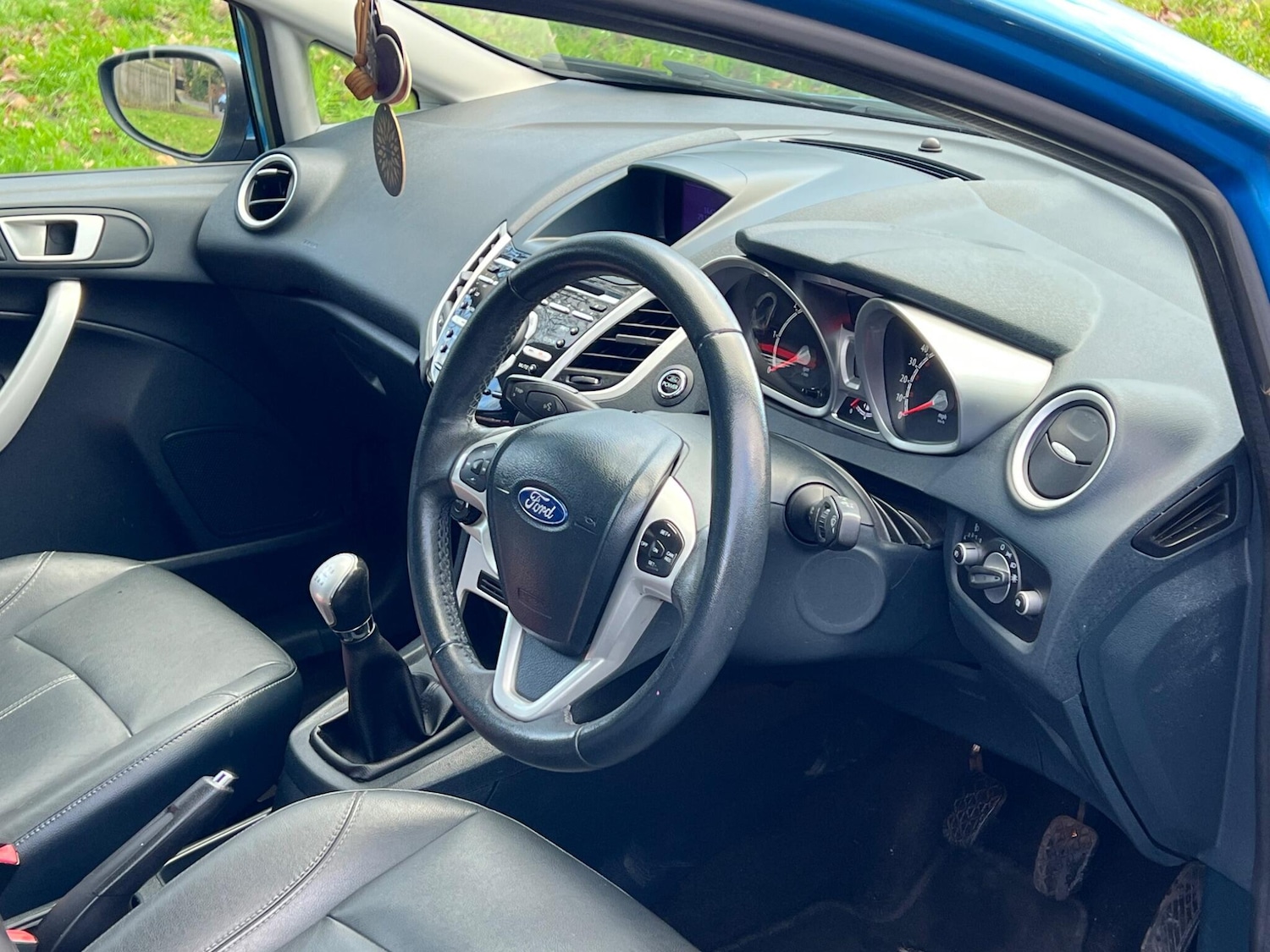 Used Ford Fiesta 2012 for sale - 76759330: Photo 8