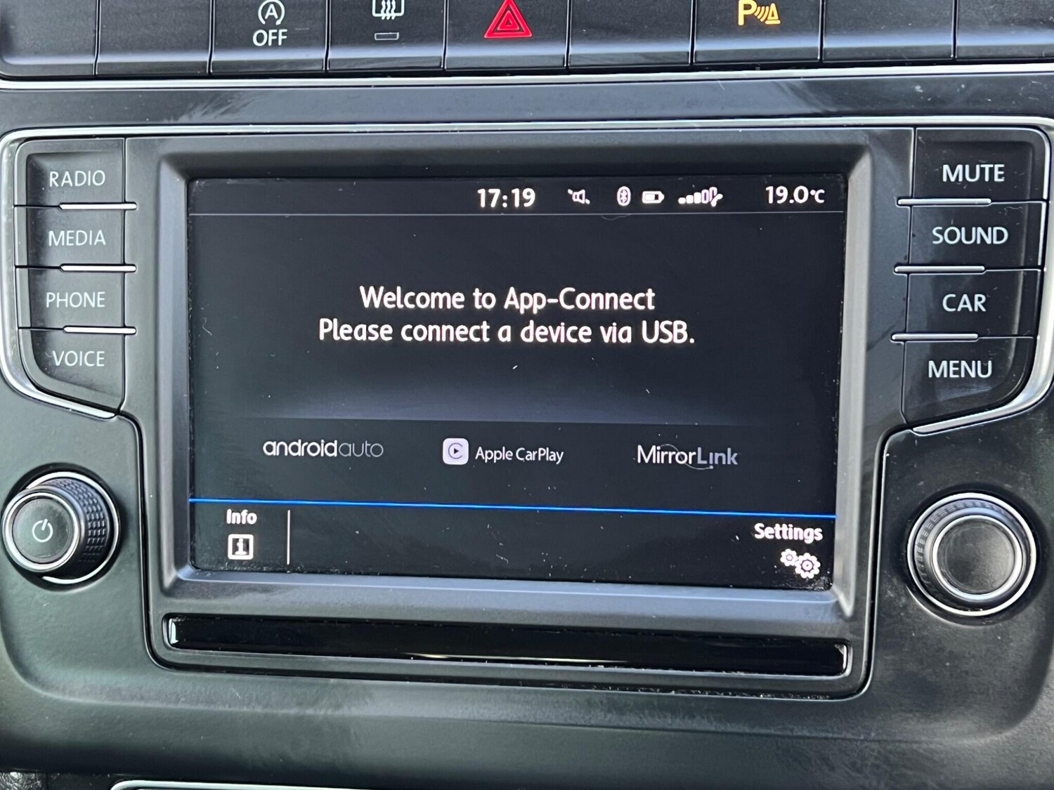 Used Volkswagen Polo 2017 for sale - 76432904: Photo 13