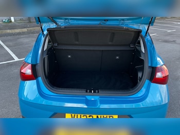 Used Hyundai i20 2023 for sale - 78408164: Photo