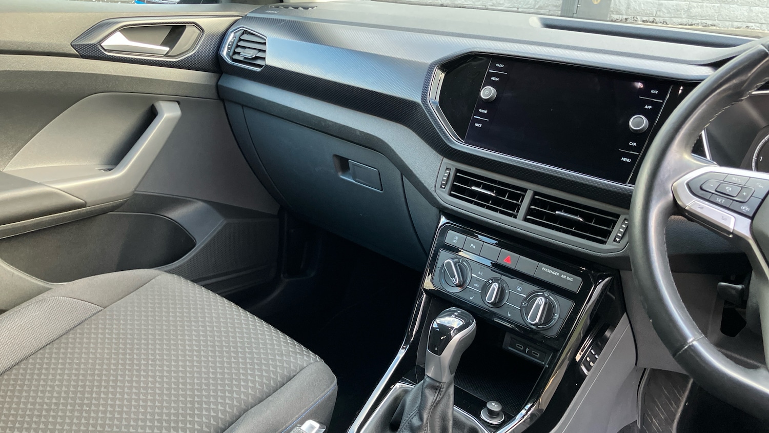 Used Volkswagen T-Cross 2021 for sale - 76637274: Photo 14