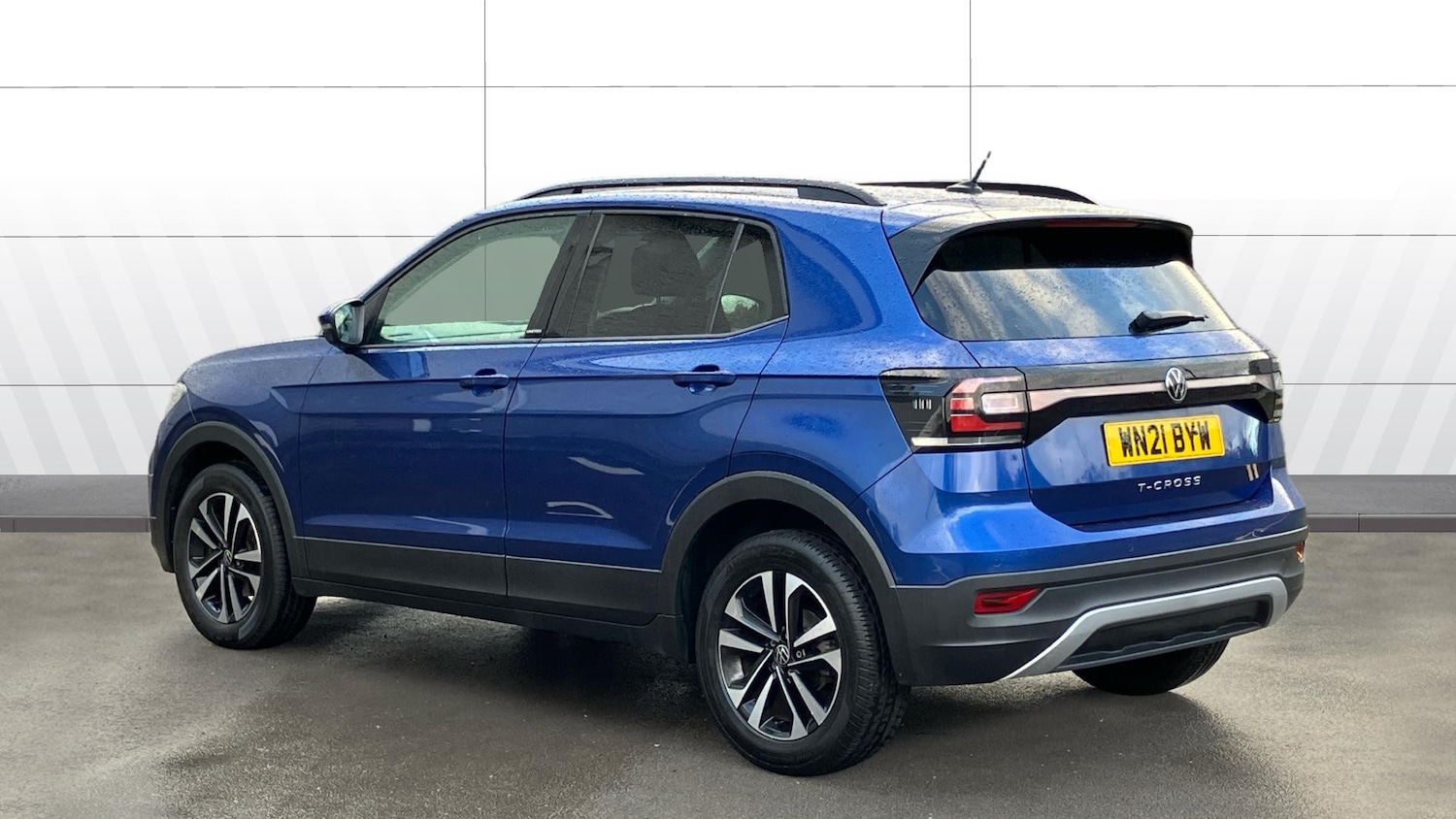 Used Volkswagen T-Cross 2021 for sale - 76637274: Photo 2