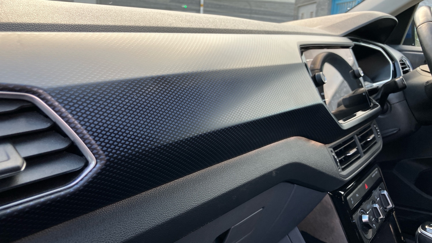 Used Volkswagen T-Cross 2021 for sale - 76637274: Photo 34