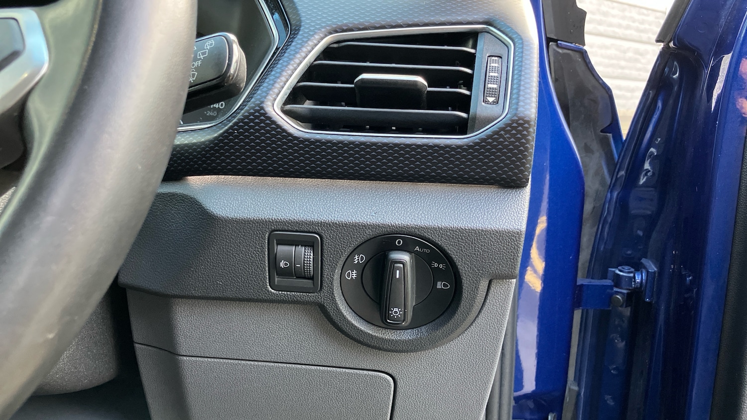 Used Volkswagen T-Cross 2021 for sale - 76637274: Photo 37