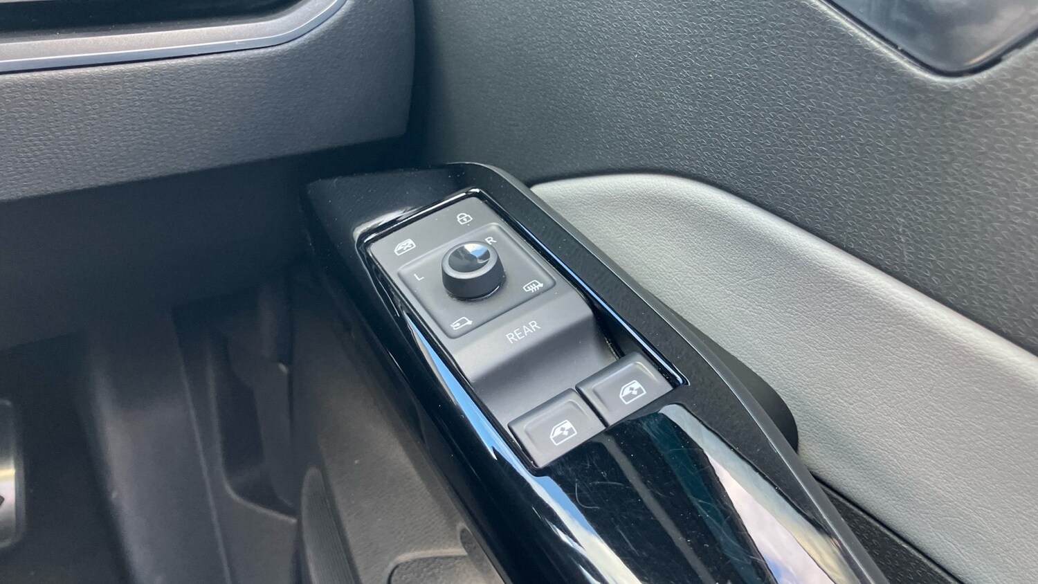 Vehicle 21