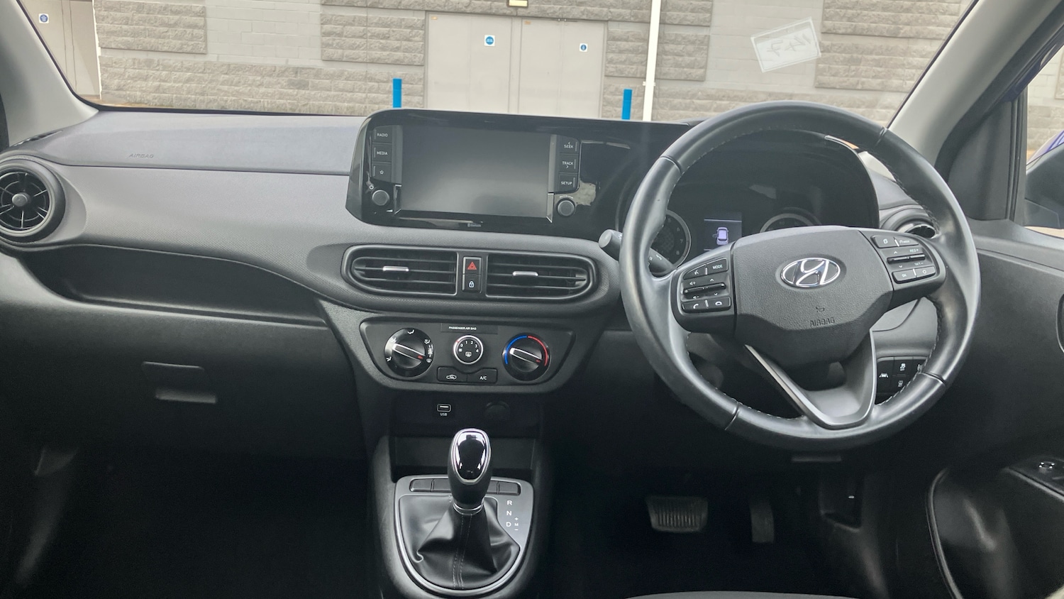 Used Hyundai i10 2023 for sale - 76948898: Photo 10