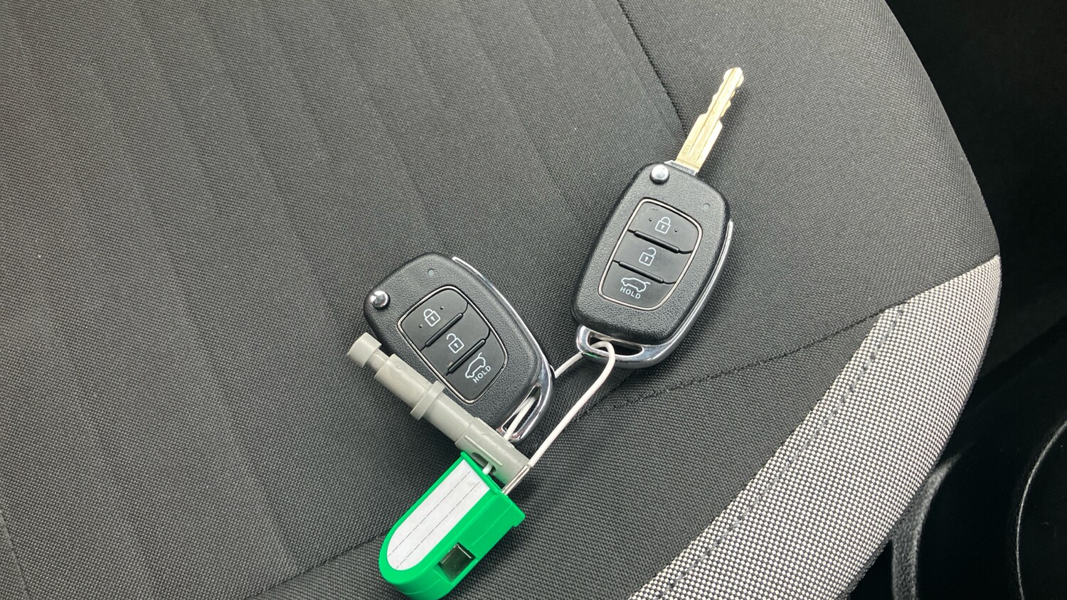 Used Hyundai i10 2023 for sale - 76948898: Photo 20