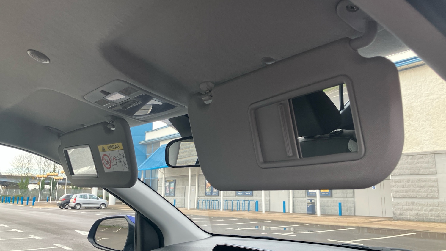 Used Hyundai i10 2023 for sale - 76948898: Photo 41