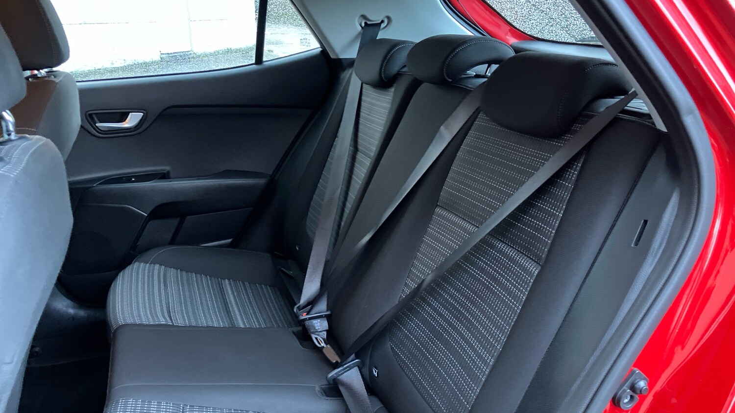 Used Kia Stonic 2018 for sale - 77521927: Photo 16