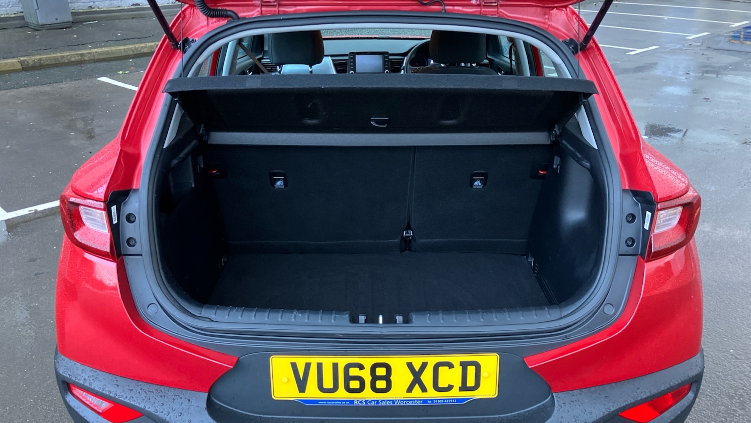 Used Kia Stonic 2018 for sale - 77521927: Photo 4