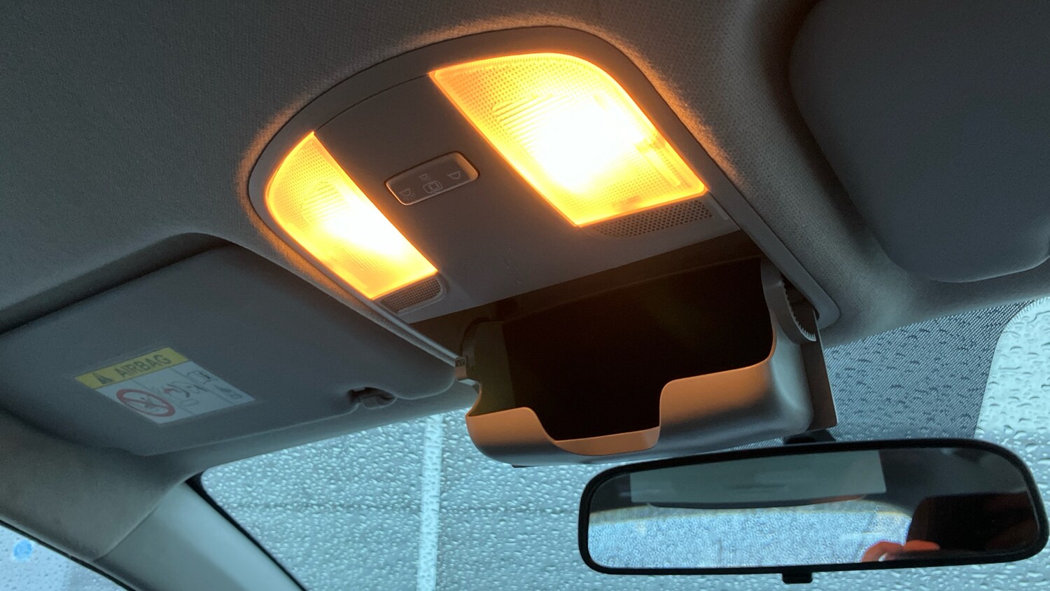 Used Kia Stonic 2018 for sale - 77521927: Photo 43