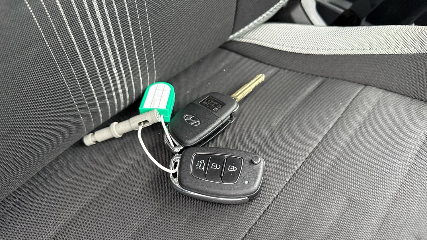 Used Hyundai i10 2024 for sale - 76115753: Photo 20