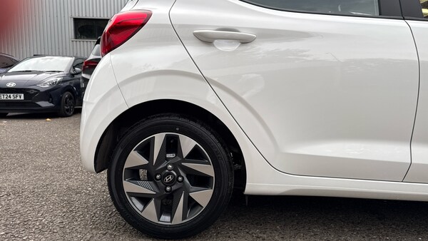 Used Hyundai i10 2024 for sale - 76115753: Photo 7