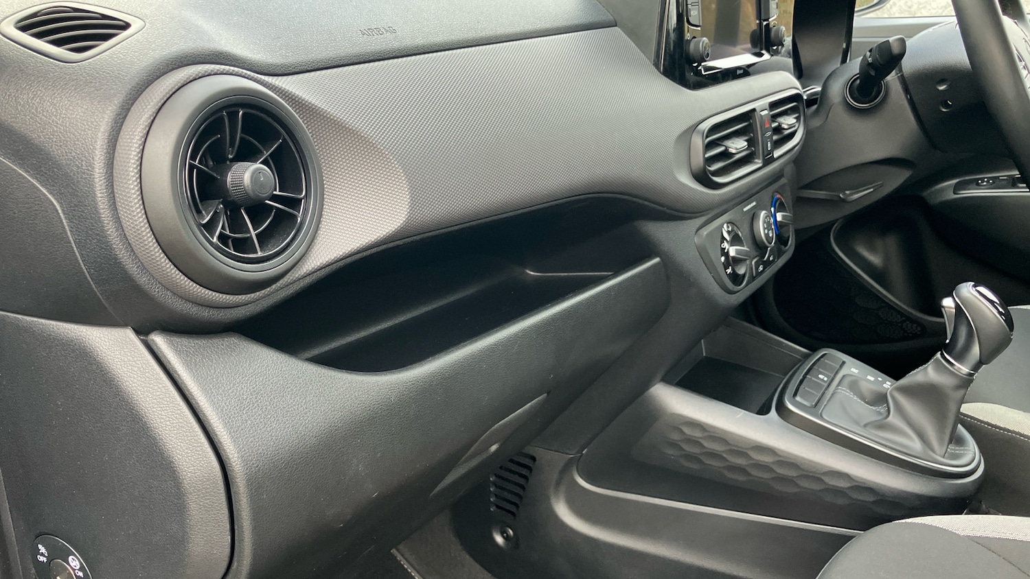 Used Hyundai i10 2025 for sale - 77034223: Photo 35