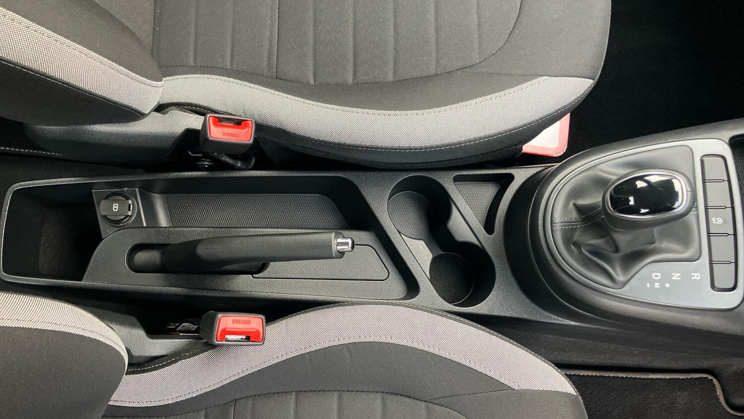 Used Hyundai i10 2025 for sale - 77034223: Photo 40