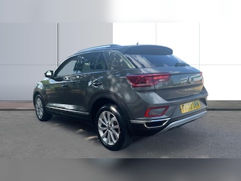 Used Volkswagen T-Roc 2022 for sale - 75790770: Photo