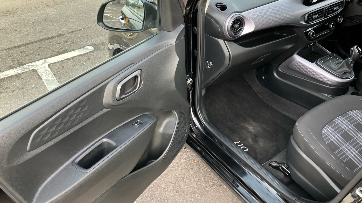 Used Hyundai i10 2024 for sale - 76649961: Photo 32