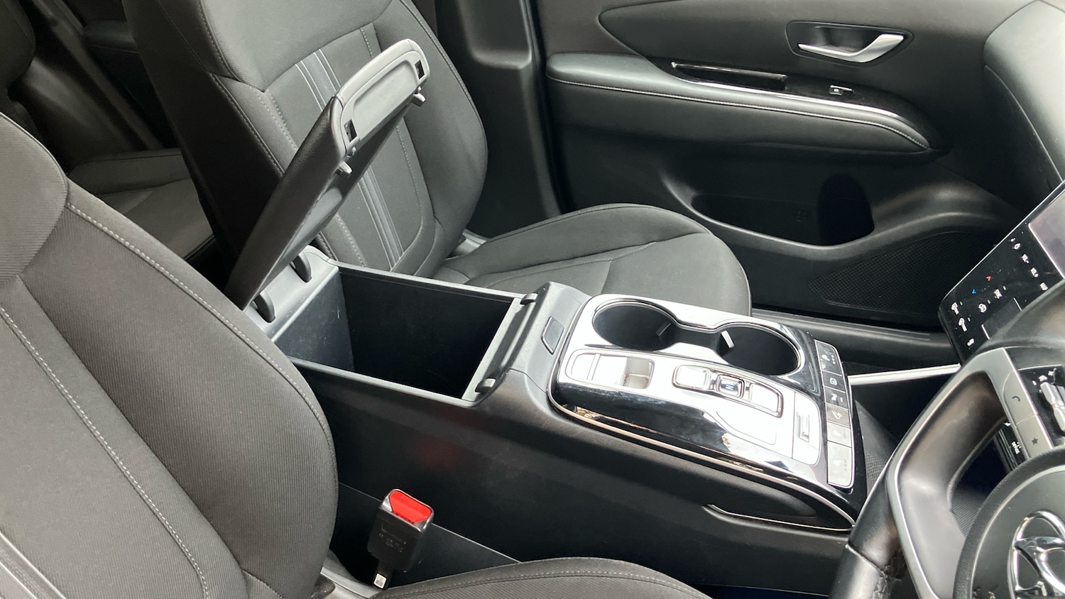 Used Hyundai TUCSON 2022 for sale - 76918812: Photo 41