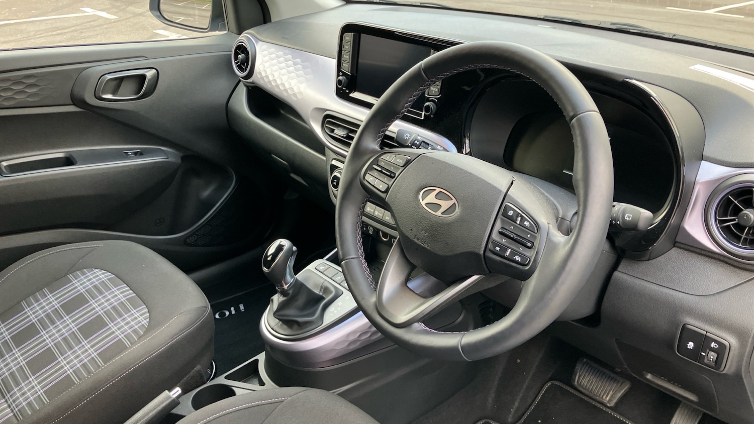 Used Hyundai i10 2023 for sale - 76532081: Photo 11