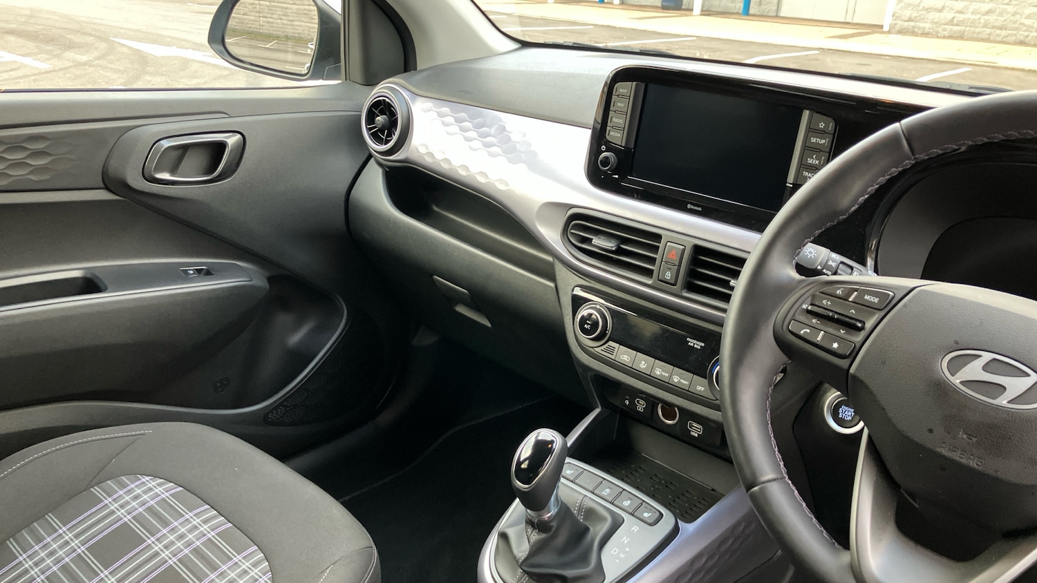 Used Hyundai i10 2023 for sale - 76532081: Photo 14