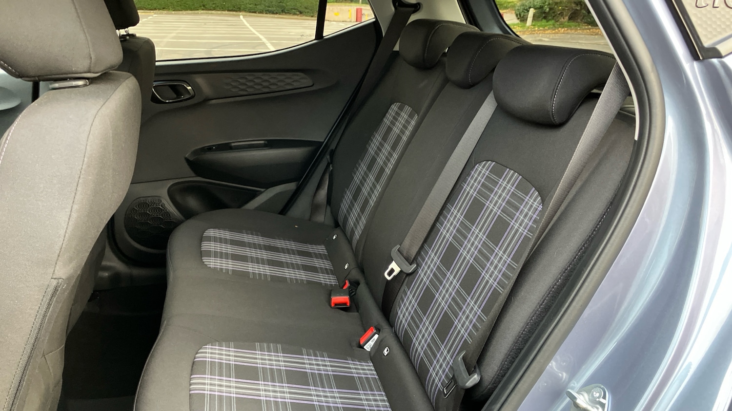 Used Hyundai i10 2023 for sale - 76532081: Photo 16