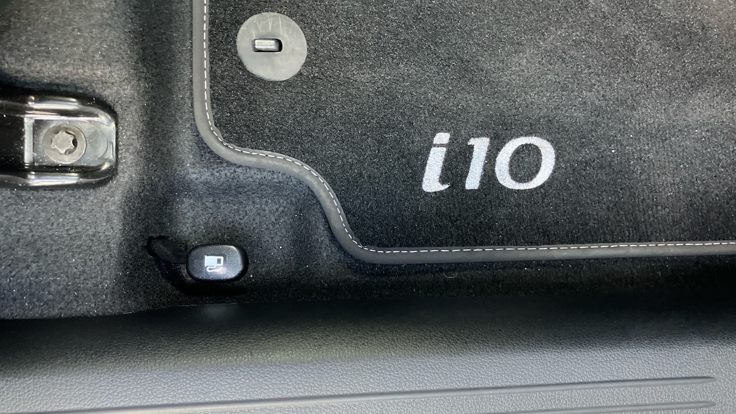 Used Hyundai i10 2023 for sale - 76532081: Photo 36