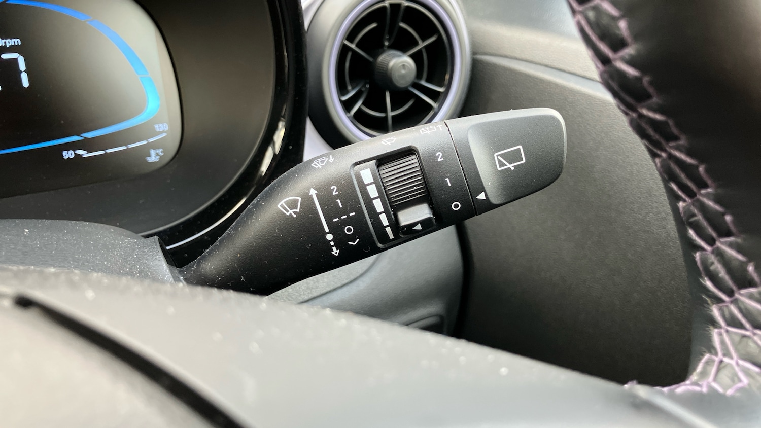 Used Hyundai i10 2023 for sale - 76532081: Photo 40