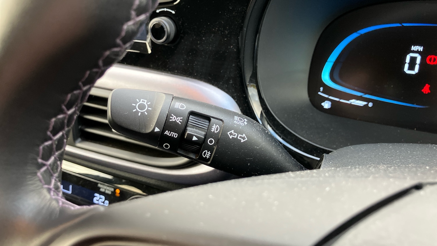 Used Hyundai i10 2023 for sale - 76532081: Photo 41