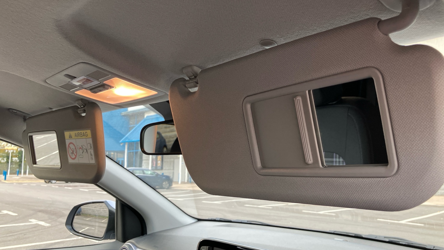 Used Hyundai i10 2023 for sale - 76532081: Photo 42