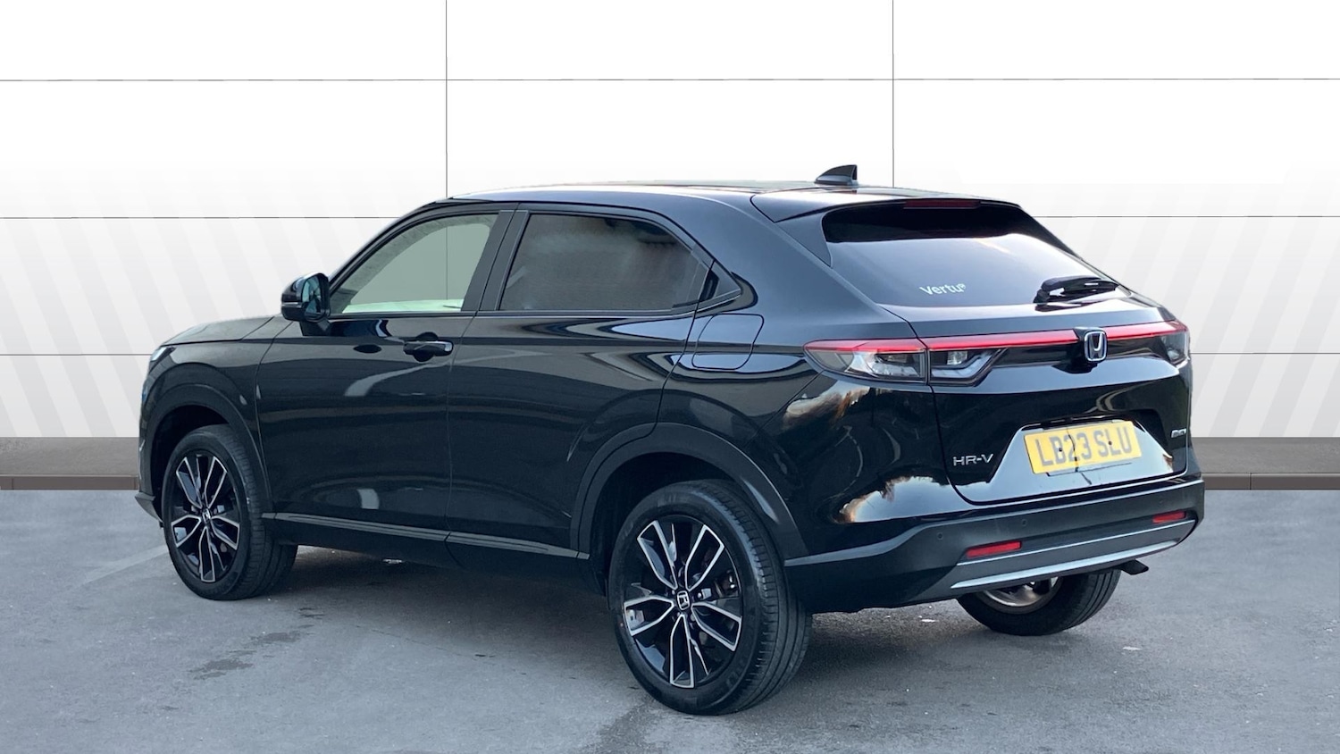 Used Honda HR-V 2023 for sale - 76734977: Photo 2