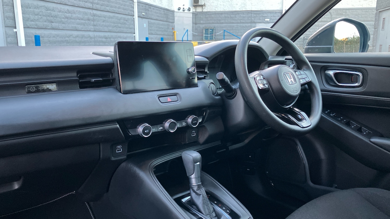 Used Honda HR-V 2023 for sale - 76734977: Photo 9