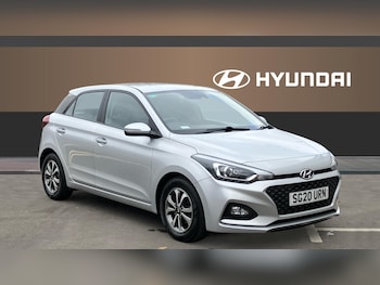 Used Hyundai i20 2020 for sale - 76588950: Photo