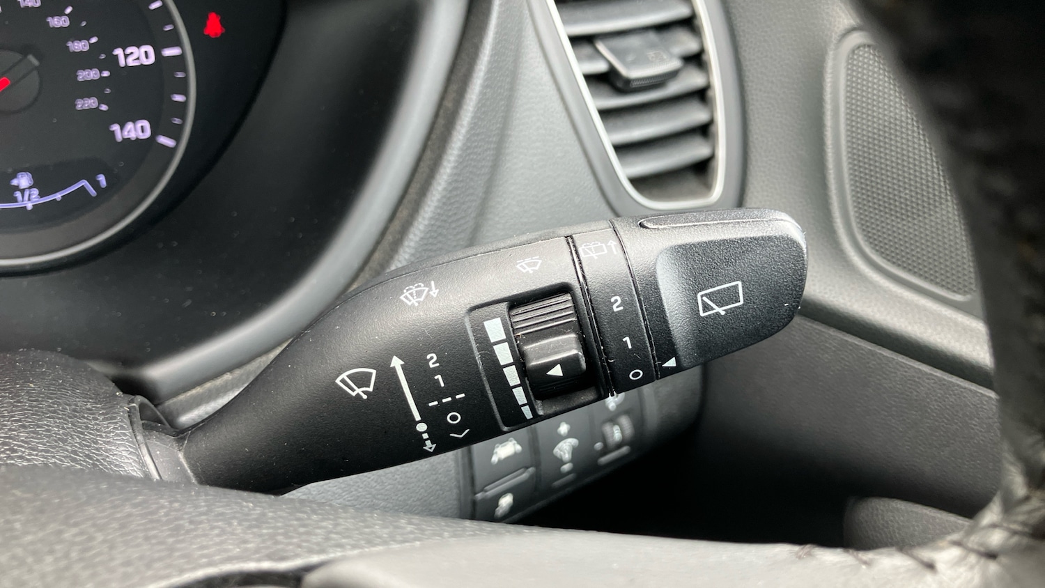 Used Hyundai i20 2020 for sale - 76588950: Photo 42