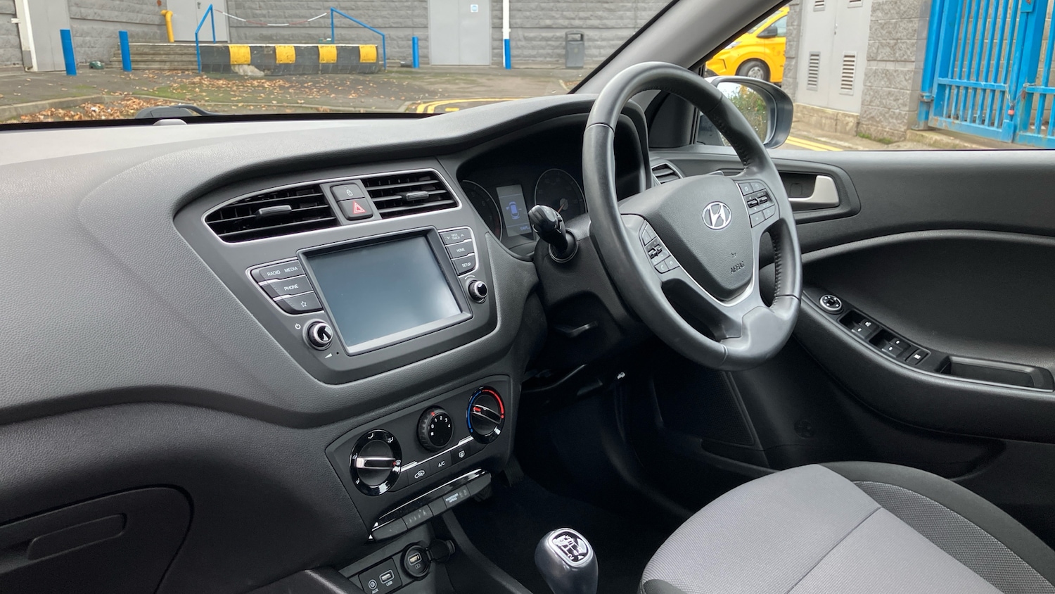 Used Hyundai i20 2020 for sale - 76588950: Photo 9