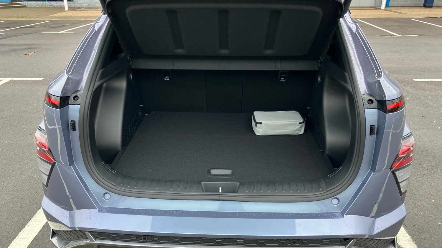 Used Hyundai KONA 2025 for sale - 76709961: Photo 4